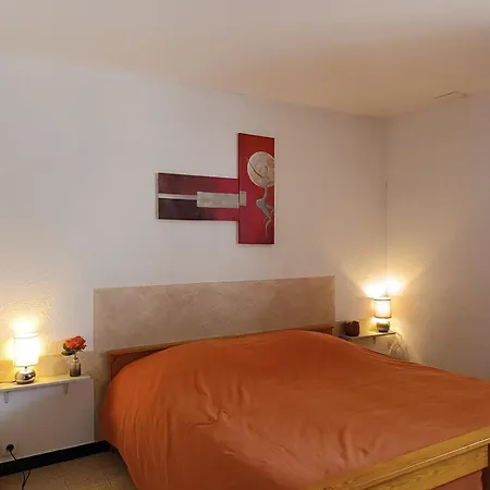 Appartement Appartement, Jardin, Piscine, à 15 Minutes Et Espagne